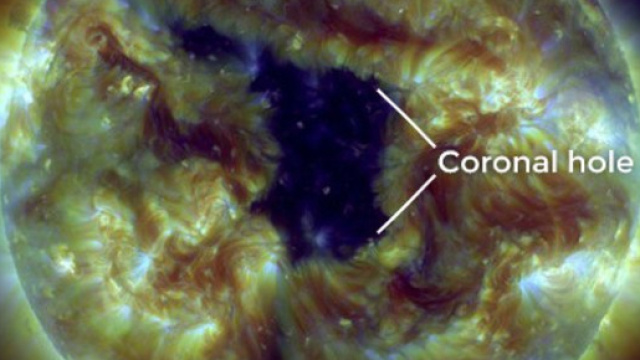 I buchi coronali - macchie scure nel sole