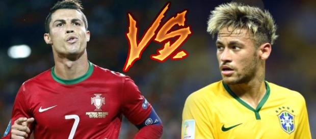 Cristiano Ronaldo e Neymar com as camisas das seleções Cristiano Ronaldo e Neymar com as camisas das seleções