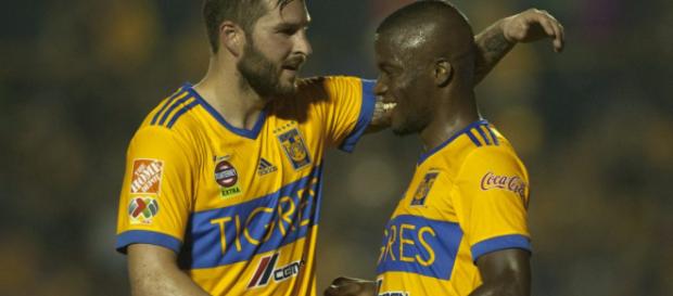 Gignac y Valencia fueron incontrolables para la defensa Americanista. Gignac y Valencia fueron incontrolables para la defensa Americanista.