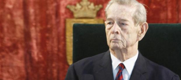 Regele Mihai este în stare gravă! Familia regală a plecat de ... - avantaje.ro Regele Mihai este în stare gravă! Familia regală a plecat de ... - avantaje.ro