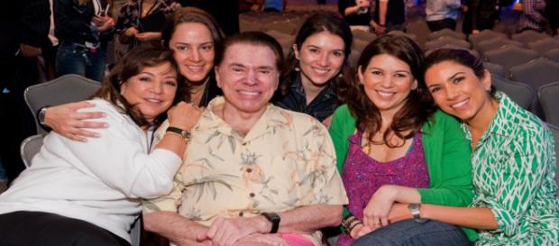 Silvio Santos ao lado de suas filhas Silvio Santos ao lado de suas filhas