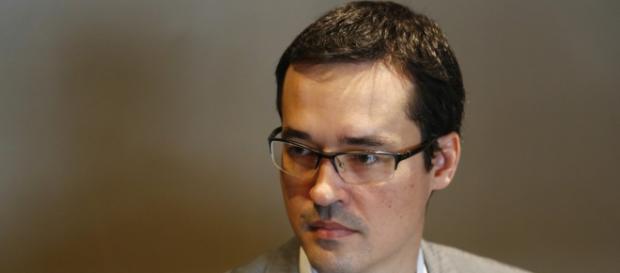 Deltan Dallagnol se preocupa com possível golpe contra a Lava Jato no final do ano que vem Deltan Dallagnol se preocupa com possível golpe contra a Lava Jato no final do ano que vem