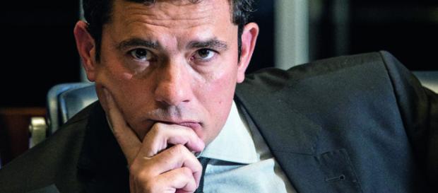 Juiz Sérgio Moro determinou realização de perícia oficial em arquivos da empreiteira Odebrecht Juiz Sérgio Moro determinou realização de perícia oficial em arquivos da empreiteira Odebrecht