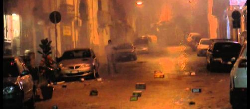 Capodanno a Napoli tra spari e botti: 3 i feriti per colpi d'arma da fuoco e 35 per i fuochi artificiali.