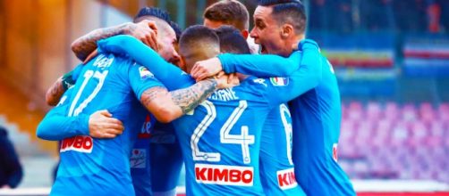 La SSC Napoli festeggia dopo un gol