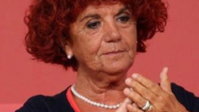 Scuola, le ultime novità sul rinnovo del contratto 2018 e sugli aumenti degli stipendi.