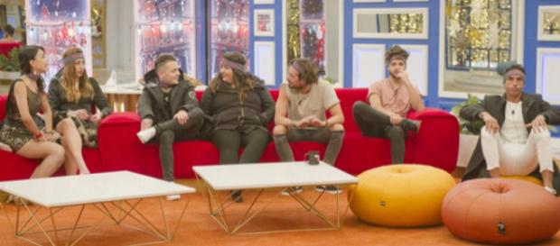 Gran Hermano Revolution anuncia una sorpresa de última hora Gran Hermano Revolution anuncia una sorpresa de última hora