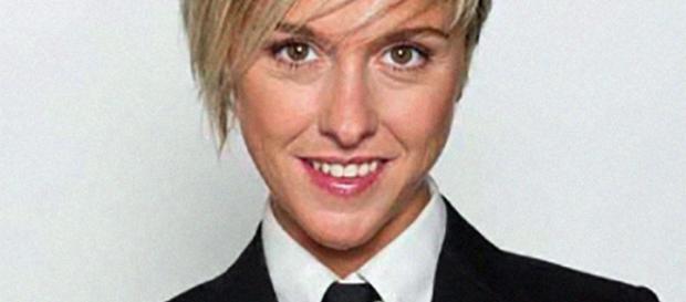 La iena Nadia Toffa sta male: curata da Infermieri e Medici a ... - assocarenews.it La iena Nadia Toffa sta male: curata da Infermieri e Medici a ... - assocarenews.it