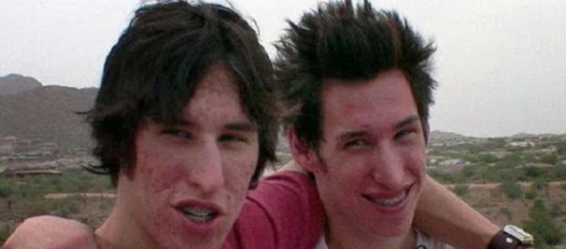 Matt e Mike queriam se parecer com o ex-marido da Angelina Jolie, Brad Pitt | Foto Reprodução Matt e Mike queriam se parecer com o ex-marido da Angelina Jolie, Brad Pitt | Foto Reprodução