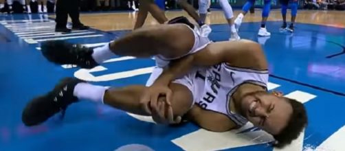 Kyle Anderson sustained a non-contact injury in their loss to the Thunder (Image Credit: Ximo Pierto/YouTube screencap)