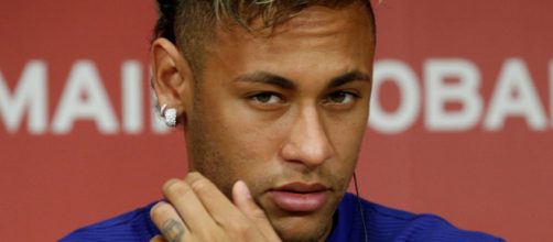 Neymar set to fly out to Qatar where he will 'discuss Paris Saint ... - mirror.co.uk