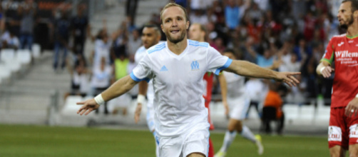 Valère Germain célébrant son but en Europa