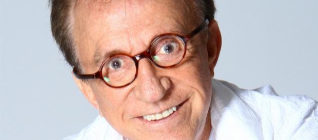Ator Moacyr Franco atuava no humorístico 'A Praça é Nossa' Ator Moacyr Franco atuava no humorístico 'A Praça é Nossa'