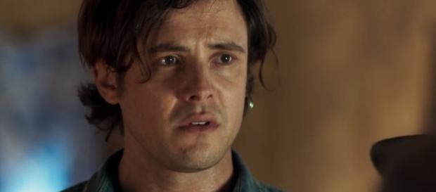 Gael é humilhado e espancado por detentos na novela ' O Outro lado do Paraíso' | Foto: TV Globo Gael é humilhado e espancado por detentos na novela ' O Outro lado do Paraíso' | Foto: TV Globo