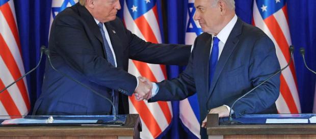Il politico Trump infiamma e divide, anziché favorire la pace in Israele. Il politico Trump infiamma e divide, anziché favorire la pace in Israele.