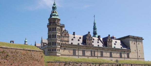 Trump transmogrified. Hamlet's castle. (Image chiara_taz/Pixabay) Trump transmogrified. Hamlet's castle. (Image chiara_taz/Pixabay)