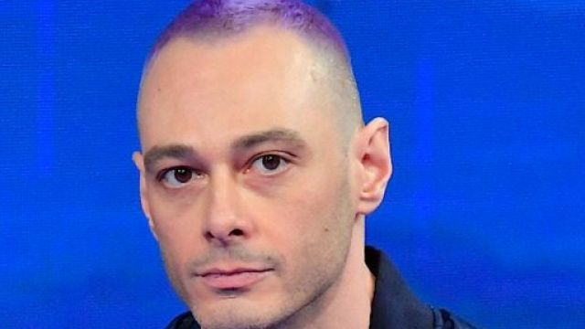 Fabri Fibra è attualmente uno dei rapper più conosciuti in Italia