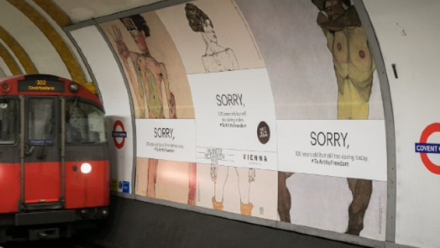 I manifesti censurati presso la metropolitana di Londra. Immagine di Christian Lendl / Ente del Turismo Viennese