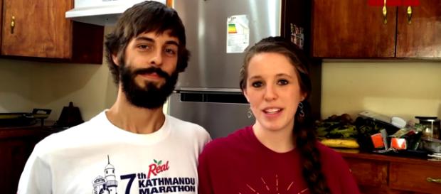 Derick Dillard attacks the trans community.-TLC/YouTube Derick Dillard attacks the trans community.-TLC/YouTube