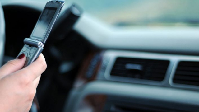 Con il cellulare alla guida da oggi si rischia di più