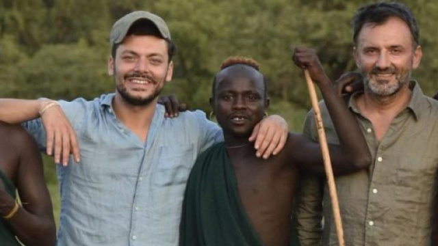 Kev Adams en larmes sur le tournage de Rendez-vous en terre ... - sen360.fr