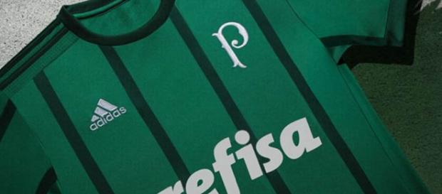Lateral pode vestir a camisa palmeirense em 2018. (Foto Reprodução). Lateral pode vestir a camisa palmeirense em 2018. (Foto Reprodução).