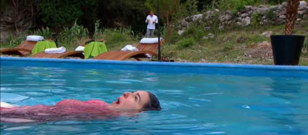 Luiz deixa Marisa se afogar e não a ajuda Luiz deixa Marisa se afogar e não a ajuda