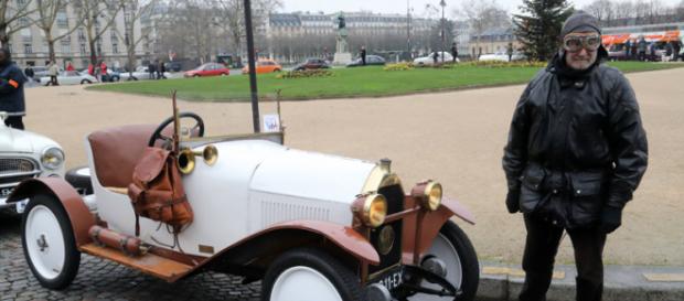 Mathis, marque disparue avec son propriétaire Mathis, marque disparue avec son propriétaire