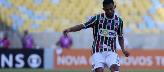 Scarpa segue disputado no mercado do futebol brasileiro (Foto: SP Notícias) Scarpa segue disputado no mercado do futebol brasileiro (Foto: SP Notícias)