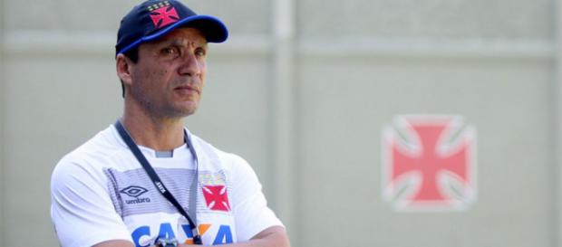Zé Ricardo continua no Vasco em 2018 Zé Ricardo continua no Vasco em 2018