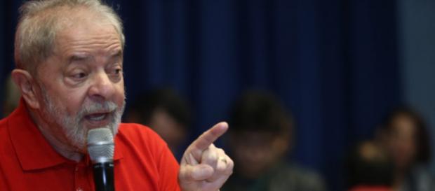 Lula fez duras criticas contra a Lava jato e Moro. Lula fez duras criticas contra a Lava jato e Moro.