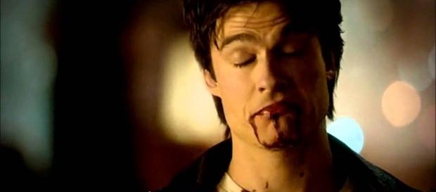 Damon Salvatore já cometeu muitos crimes ao longo das temporadas de TVD Damon Salvatore já cometeu muitos crimes ao longo das temporadas de TVD