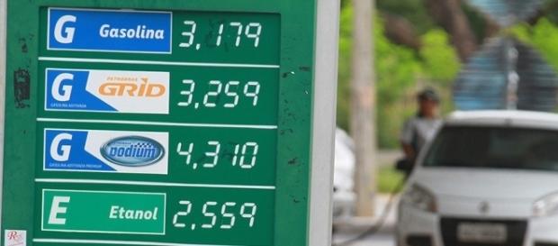 Empresa economiza gasolina, com método inovador. Empresa economiza gasolina, com método inovador.