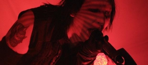 Source: Wikimedia Daigo Oliva. Marilyn Manson shows weight loss after gaining weight Source: Wikimedia Daigo Oliva. Marilyn Manson shows weight loss after gaining weight