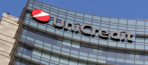 Unicredit, c'è l'accordo con i sindacati: 2 mila assunzioni a ... - lastampa.it