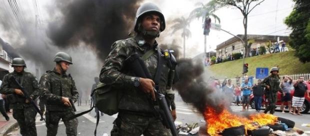 Espírito Santo em Guerra#Brasilem Guerra Foto retirada do Google http://www.1news.com.br Espírito Santo em Guerra#Brasilem Guerra Foto retirada do Google http://www.1news.com.br