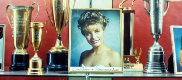 Twin Peaks Showtime Reboot Details | POPSUGAR Entertainment - popsugar.com Twin Peaks Showtime Reboot Details | POPSUGAR Entertainment - popsugar.com