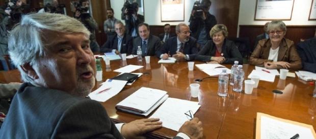 Ultimissime novità al 10 febbraio, Poletti incontra i sindacati il prossimo 21 febbraio, ecco i contenuti del nuovo vertice Ultimissime novità al 10 febbraio, Poletti incontra i sindacati il prossimo 21 febbraio, ecco i contenuti del nuovo vertice