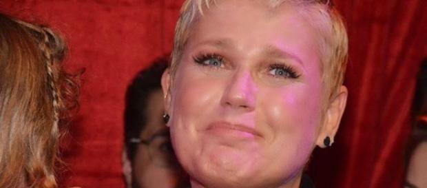 Xuxa encara problemas na saúde de seu pai e mãe Xuxa encara problemas na saúde de seu pai e mãe