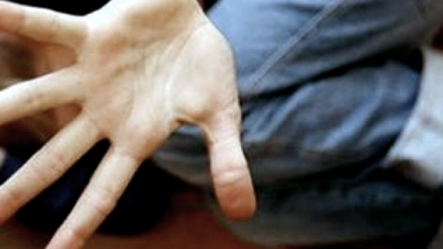 Pedofilia: quando un essere non pu&ograve; pi&ugrave; definirsi umano.