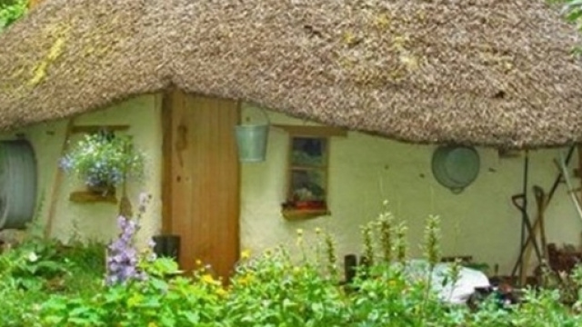Une maison en paille construire avec moins de 200&euro; ? C'est possible !