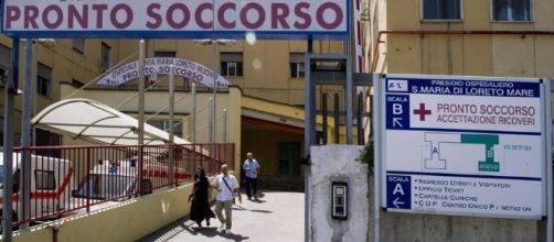 L'ospedale di Loreto Mare a Napoli, sotto inchiesta per assenteismo