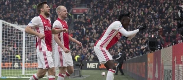 Bertrand Traoré brilhou na partida deste domingo (12). Bertrand Traoré brilhou na partida deste domingo (12).