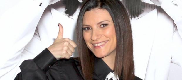 Laura Pausini: Sold out a San Siro, è ufficiale! | melty - melty.it Laura Pausini: Sold out a San Siro, è ufficiale! | melty - melty.it