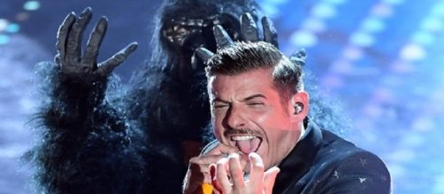 Video Occidentali's Karma di Francesco Gabbani