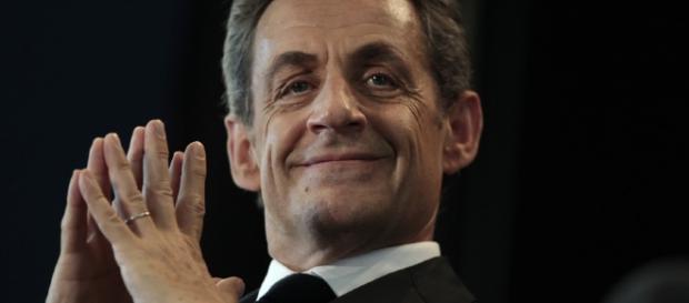 «Je vous emm... tous, je suis candidat ! » «Je vous emm... tous, je suis candidat ! »