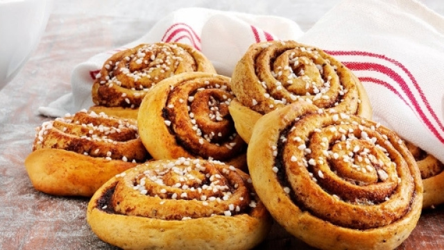 Kanelbullar Ricetta Svedese – Brioches alla Cannella | La Betty in ... - labettyinsvezia.it