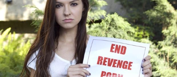 Chrissy Chambers, testimonial per la campagna «end revenge porn» Chrissy Chambers, testimonial per la campagna «end revenge porn»