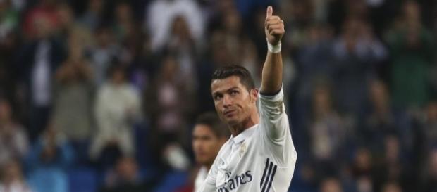 Cristiano Ronaldo scores late free-kick as Real Madrid stun ... - eurosport.com Cristiano Ronaldo scores late free-kick as Real Madrid stun ... - eurosport.com