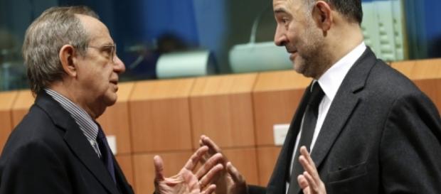 Manovra, Moscovici e Padoan: 'l'aggiustamento è indispensabile' - la7.it Manovra, Moscovici e Padoan: 'l'aggiustamento è indispensabile' - la7.it